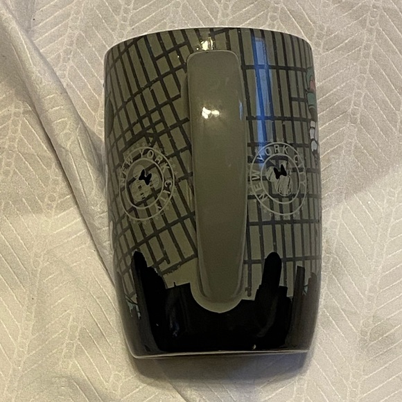 Disney  Story New York City Mug - Picture 10 of 17